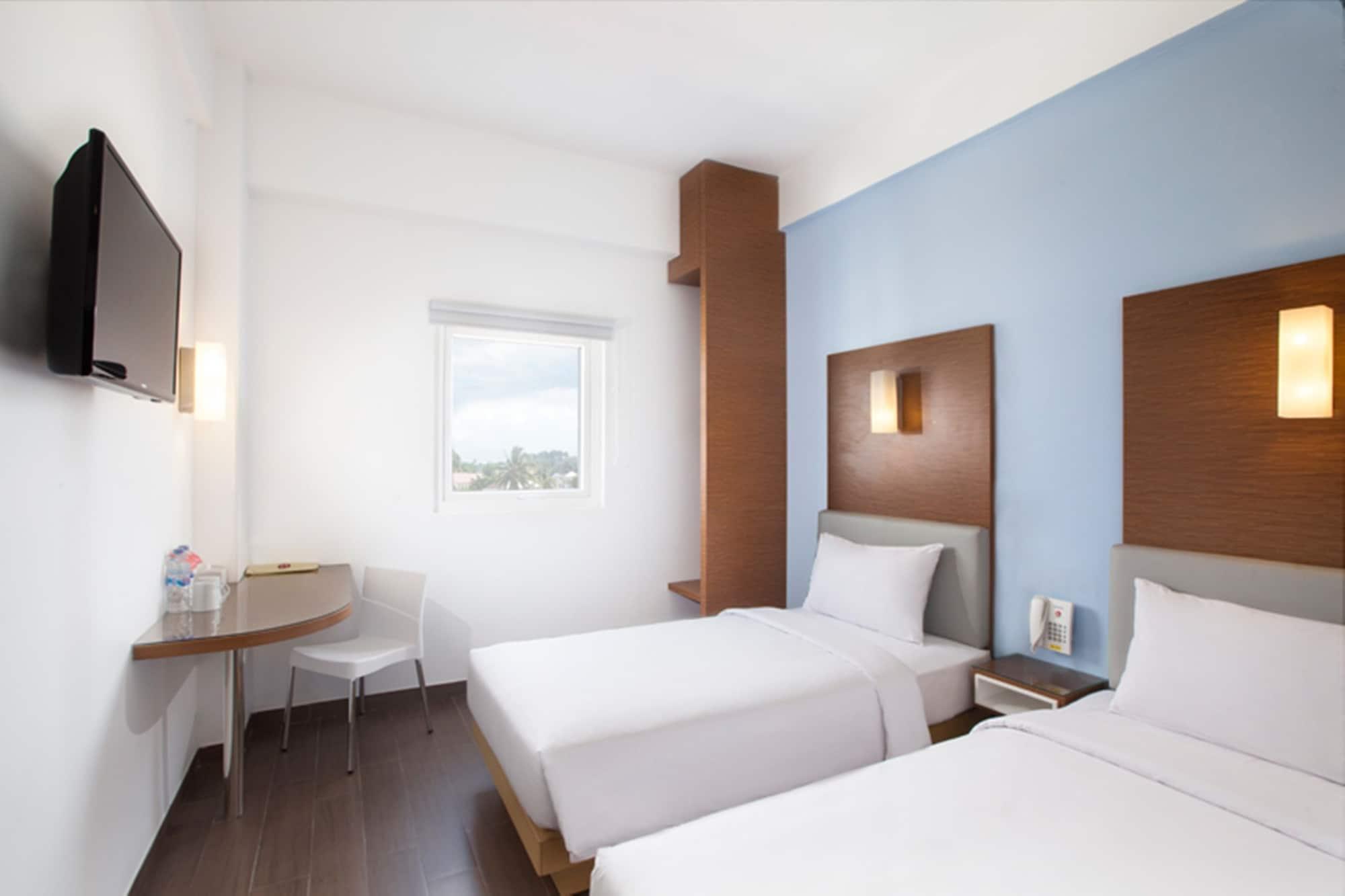 Amaris Hotel Palembang Esterno foto