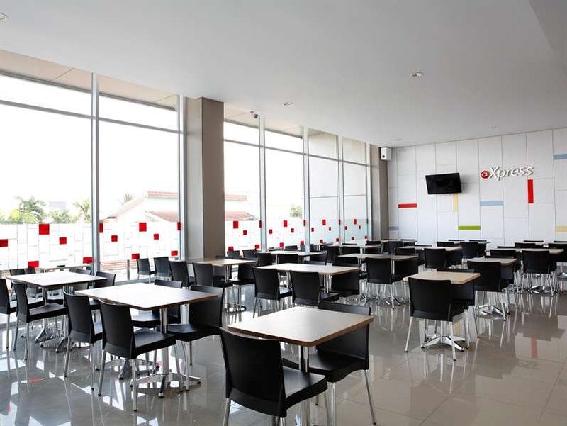 Amaris Hotel Palembang Esterno foto