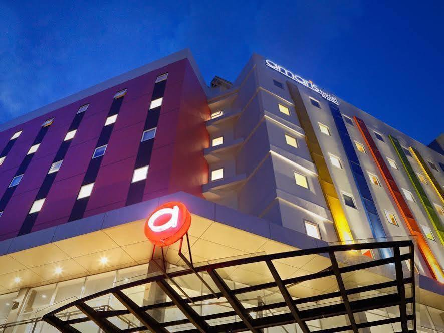 Amaris Hotel Palembang Esterno foto
